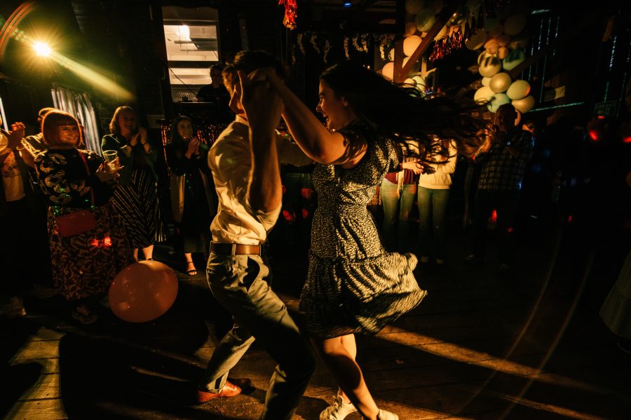 2 performers dancing